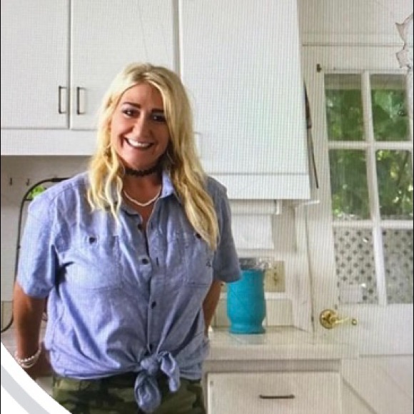 Meet your Posher, Kymberly - Picture 1 of 1